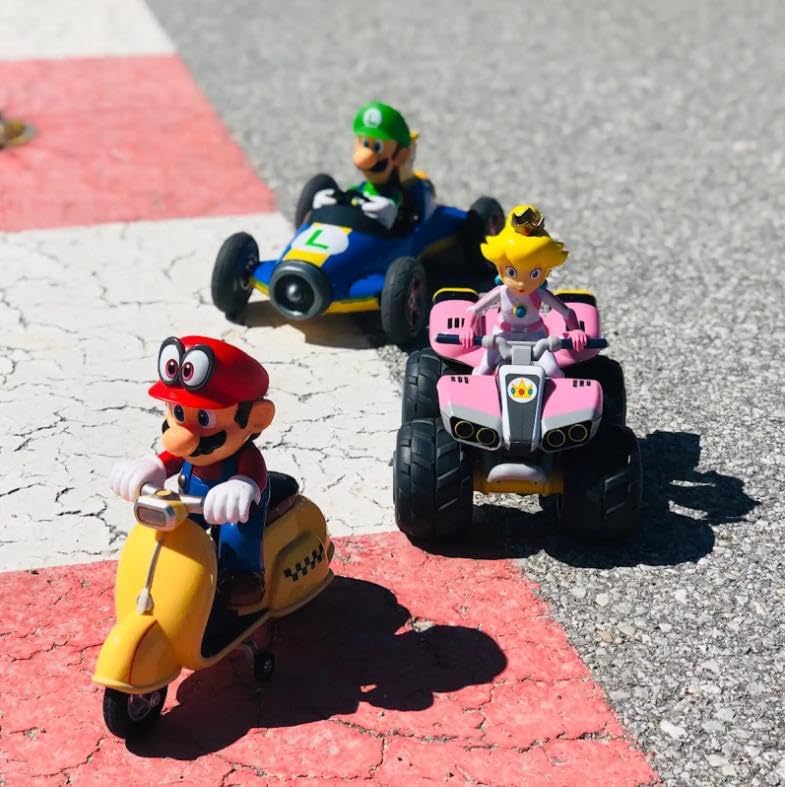 Carrera 1/18 Scale Mario Kart Mach 8 Luigi RC Car 2.4GHz